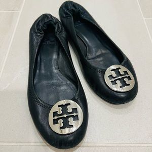 Tory Burch Minnie black ballet flats with silver logo detail, size 8.